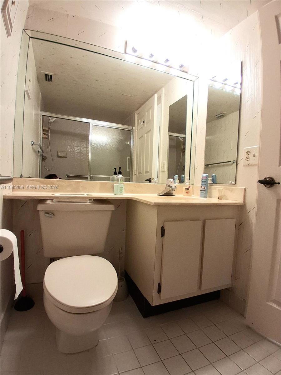 SUNRISE LAKES 210 CONDO - Residential
