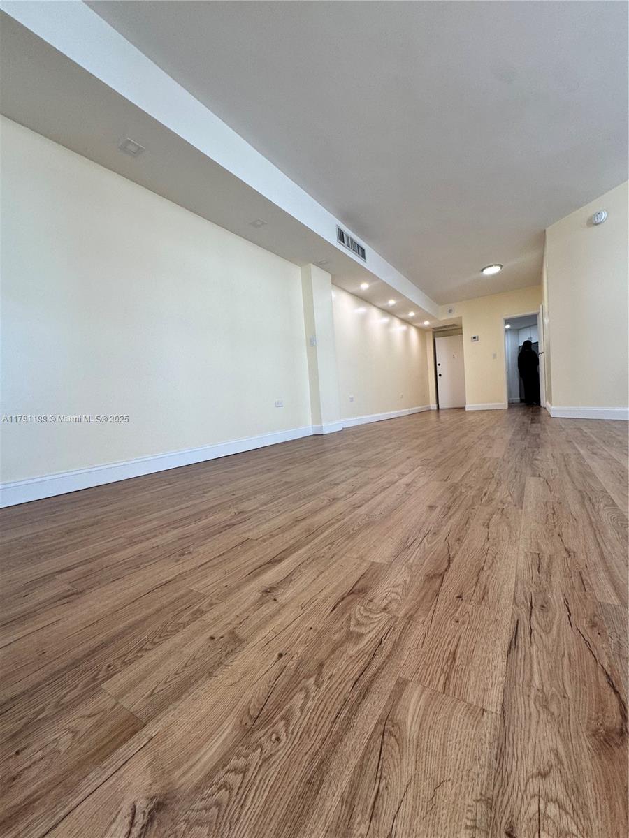 FOUR AMBASSADORS CONDO PH - Residential Lease