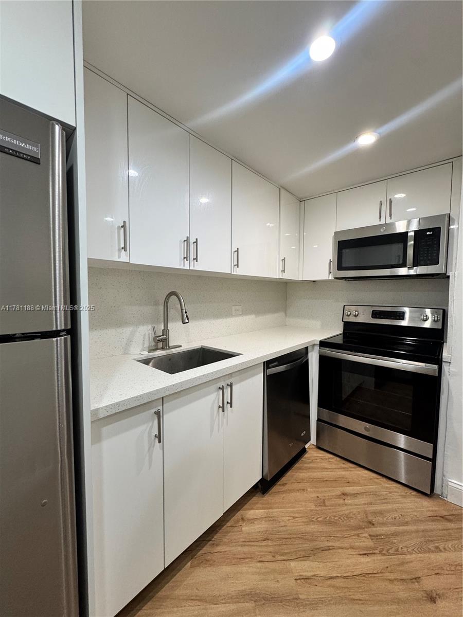 FOUR AMBASSADORS CONDO PH - Residential Lease