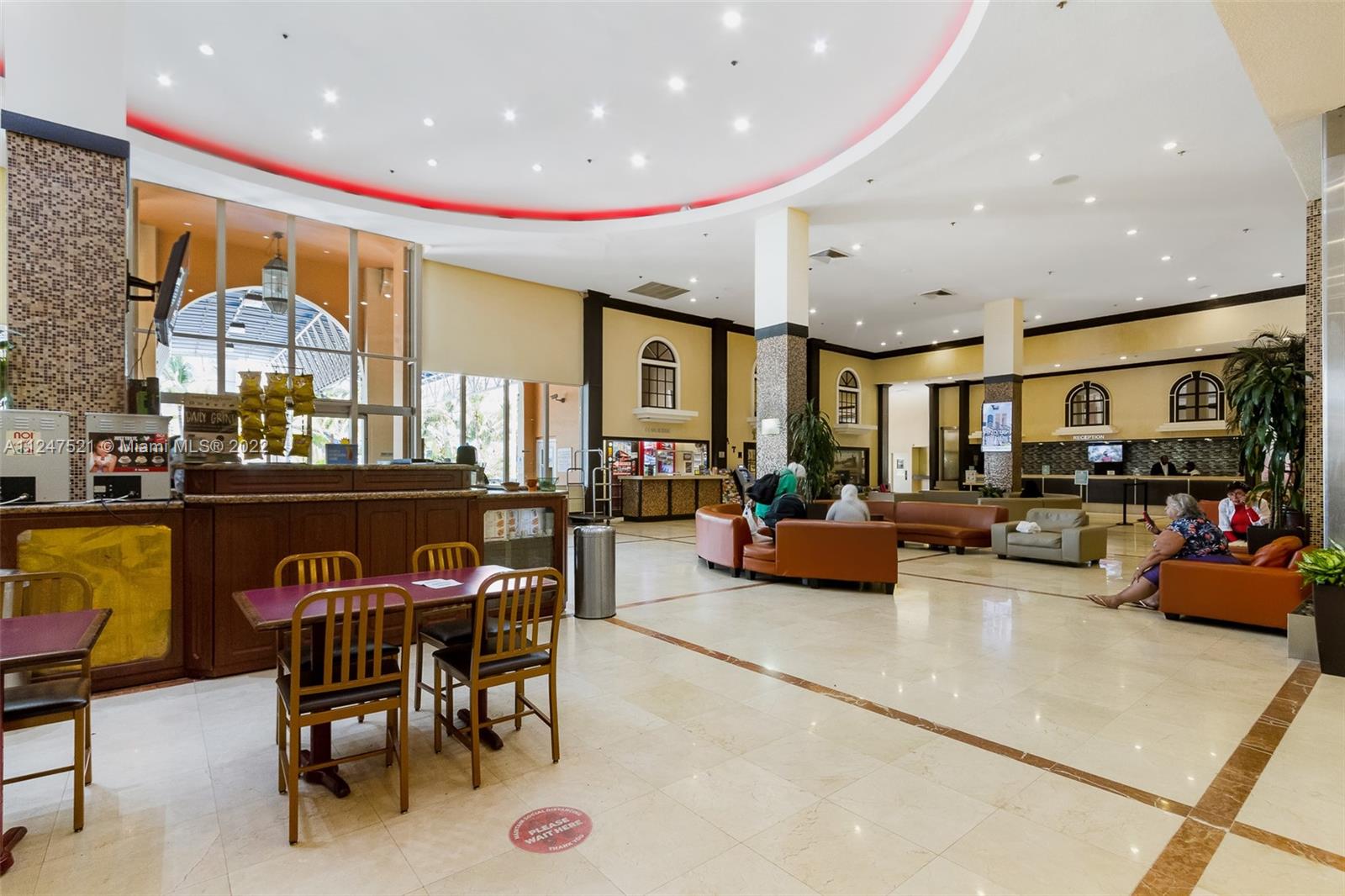 THE AVENTURA BEACH CLUB C - Residential