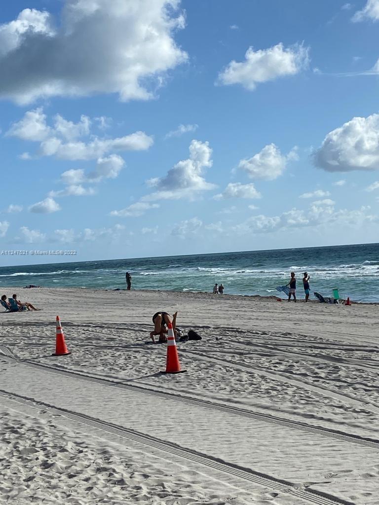 THE AVENTURA BEACH CLUB C - Residential