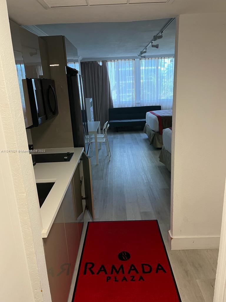 THE AVENTURA BEACH CLUB C - Residential