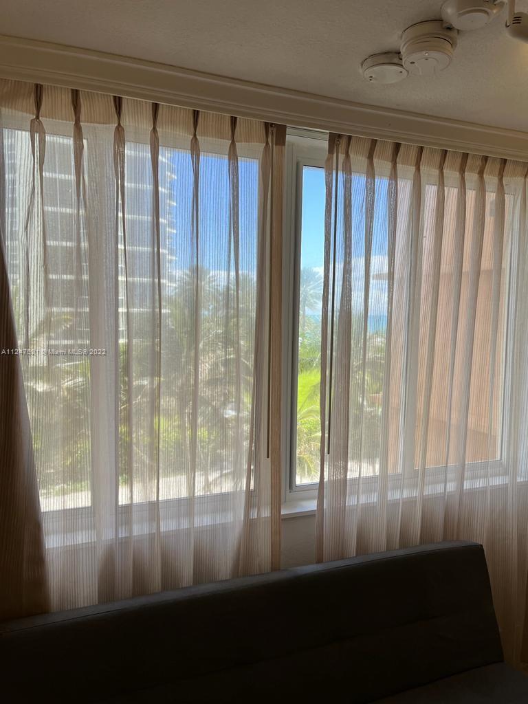THE AVENTURA BEACH CLUB C - Residential