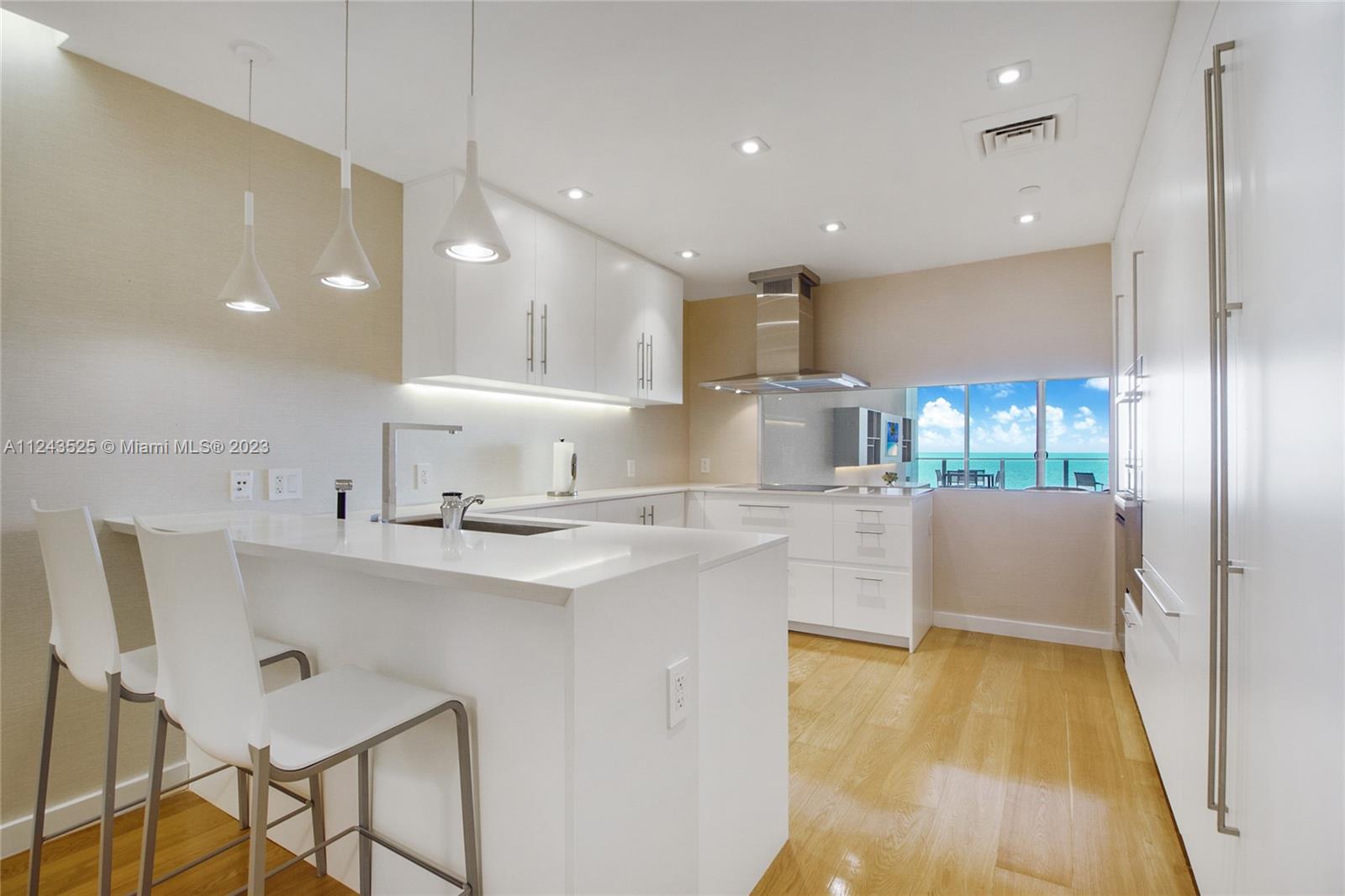 OCEANA KEY BISCAYNE CONDO - Residential