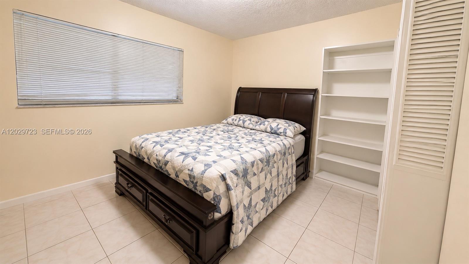 HORIZONS WEST CONDO #4 - Residential Lease