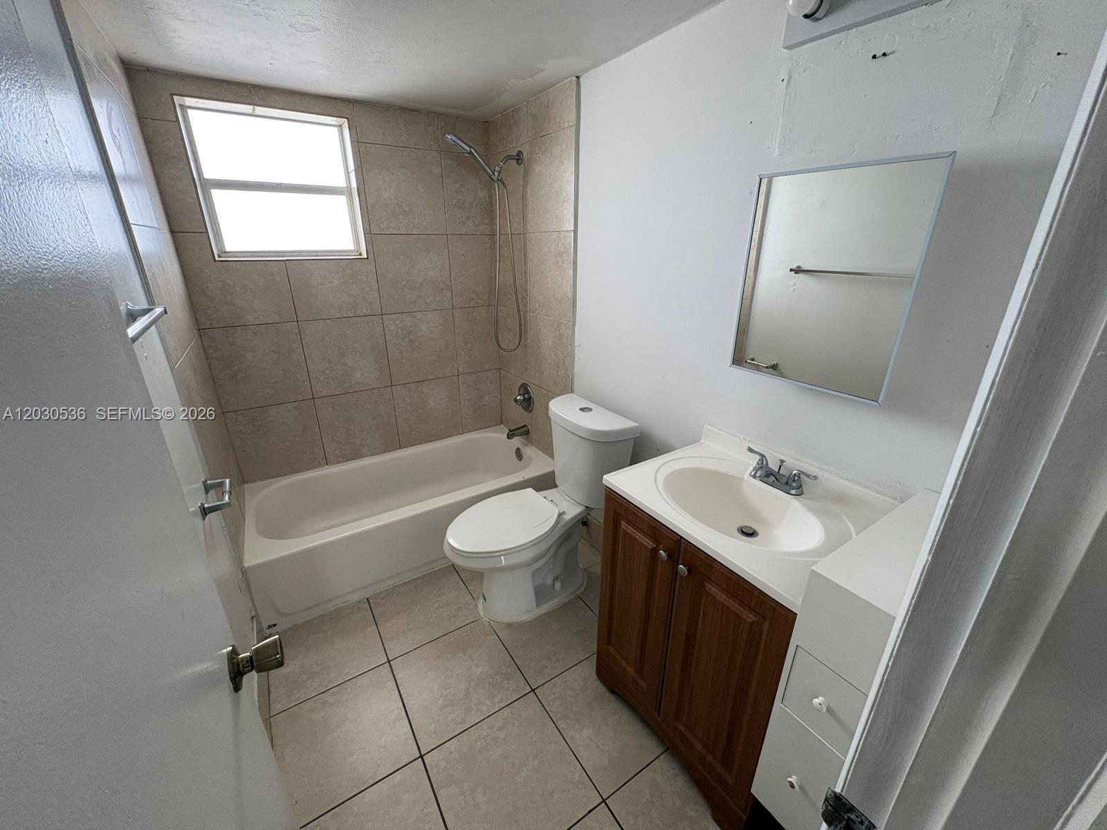 EL CONQUISTADOR SOUTH CON - Residential Lease