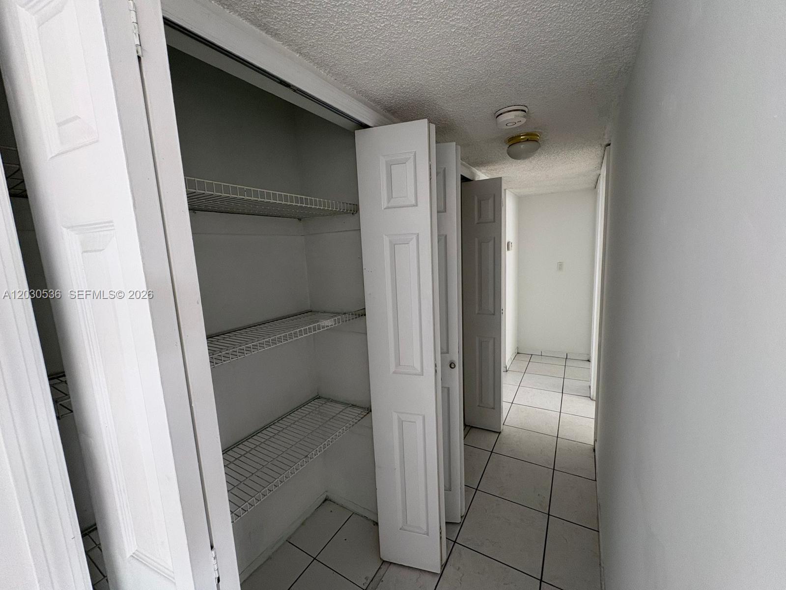EL CONQUISTADOR SOUTH CON - Residential Lease