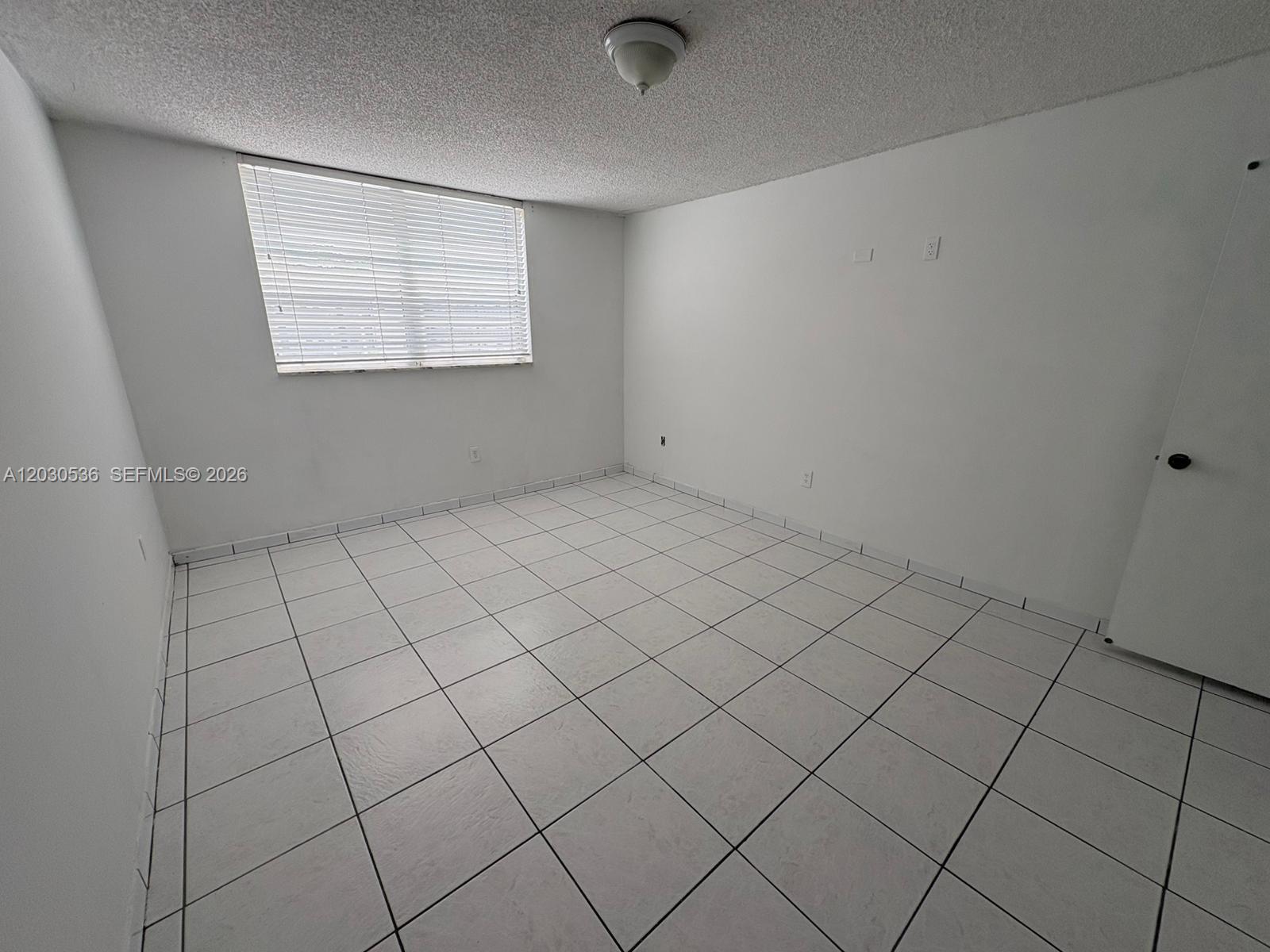 EL CONQUISTADOR SOUTH CON - Residential Lease