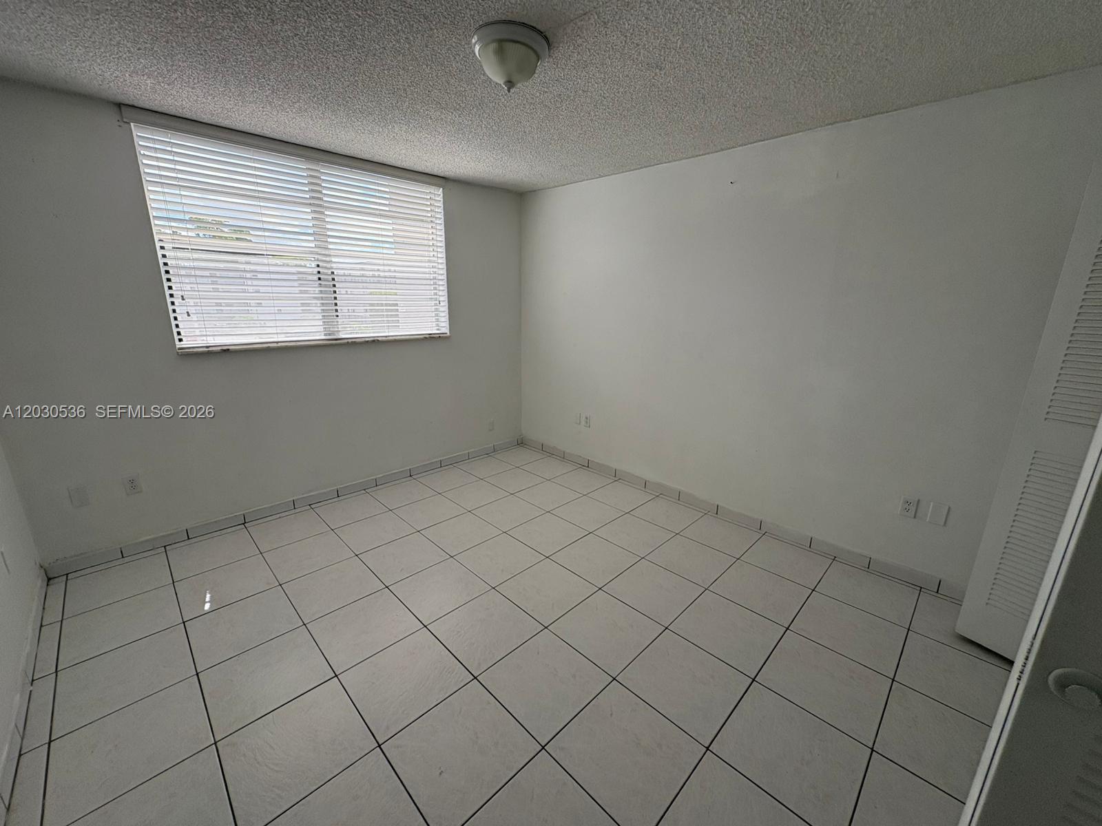 EL CONQUISTADOR SOUTH CON - Residential Lease