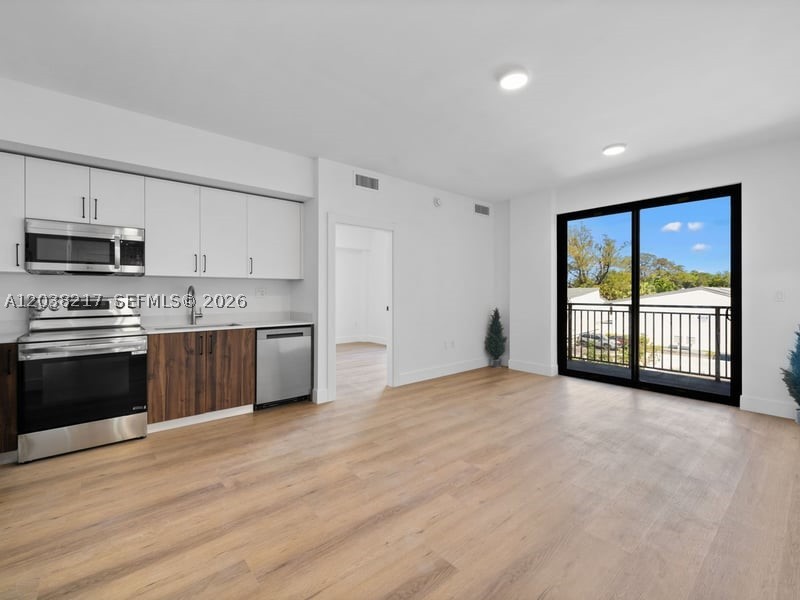 LIMITED-TIME OFFER: 2 MONTHS FREE WITH 14 MONTHS LEASE!

BRAND NEW 2026 1-BEDROOM BOUTIQUE RESIDENCE IN THE HEART OF AVENTURA, READY FOR IMMEDIATE MOVE-IN. MODERN DESIGN, HIGH-END FINISHES, SMART FLOOR PLAN, AND PREMIUM AMENITIES INCLUDING FITNESS CENTER, YOGA STUDIO, INDOOR/OUTDOOR LOUNGES, CHILDREN’S AREAS, AND DESIGNER LOBBY.

PRIME LOCATION STEPS FROM AVENTURA MALL, DINING, SHOPPING, BEACHES, AND MAJOR ROADWAYS. PET-FRIENDLY, ASSIGNED PARKING, EV CHARGING AVAILABLE, AND CRYPTO-FRIENDLY PAYMENT OPTIONS. LIMITED AVAILABILITY.