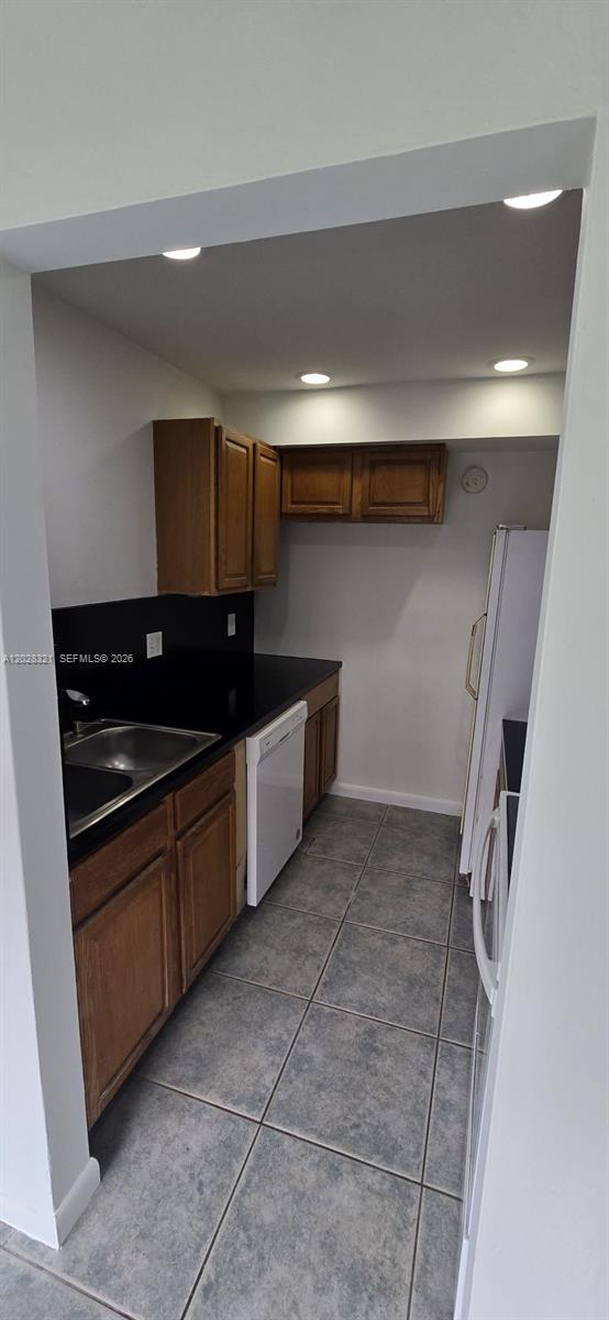 QUAIL HOLLOW CONDO - Residential