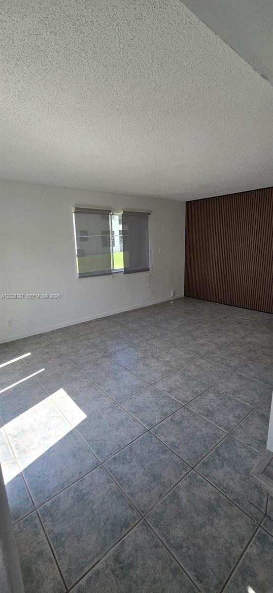 QUAIL HOLLOW CONDO - Residential