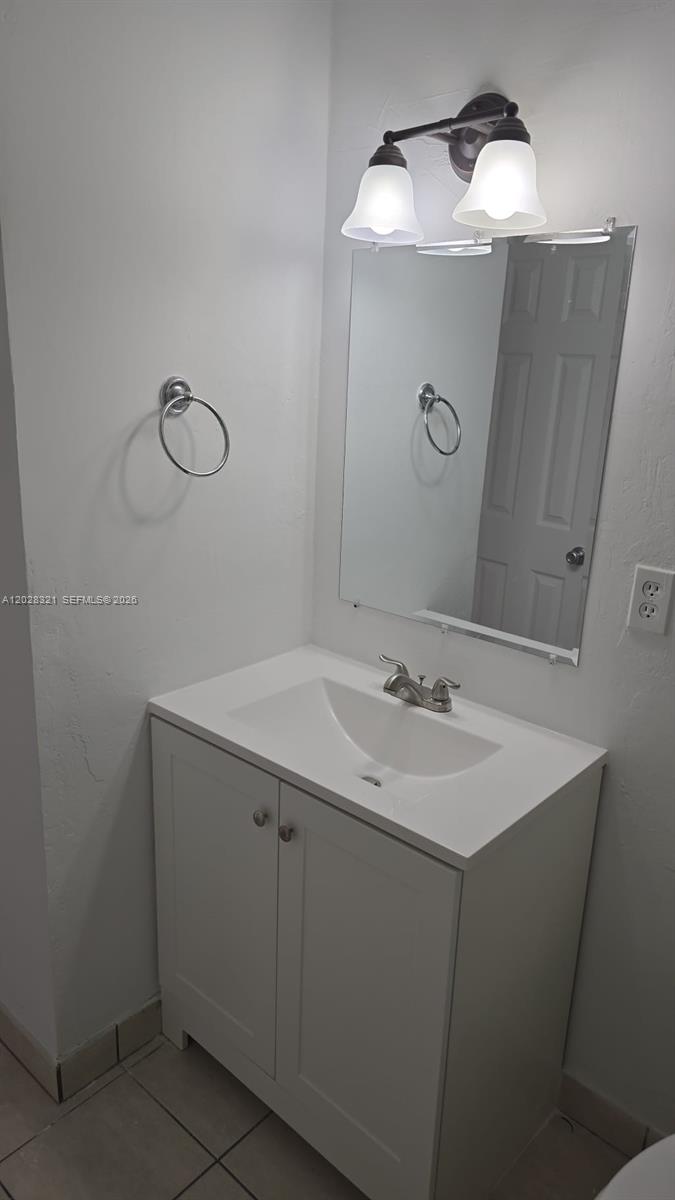 QUAIL HOLLOW CONDO - Residential