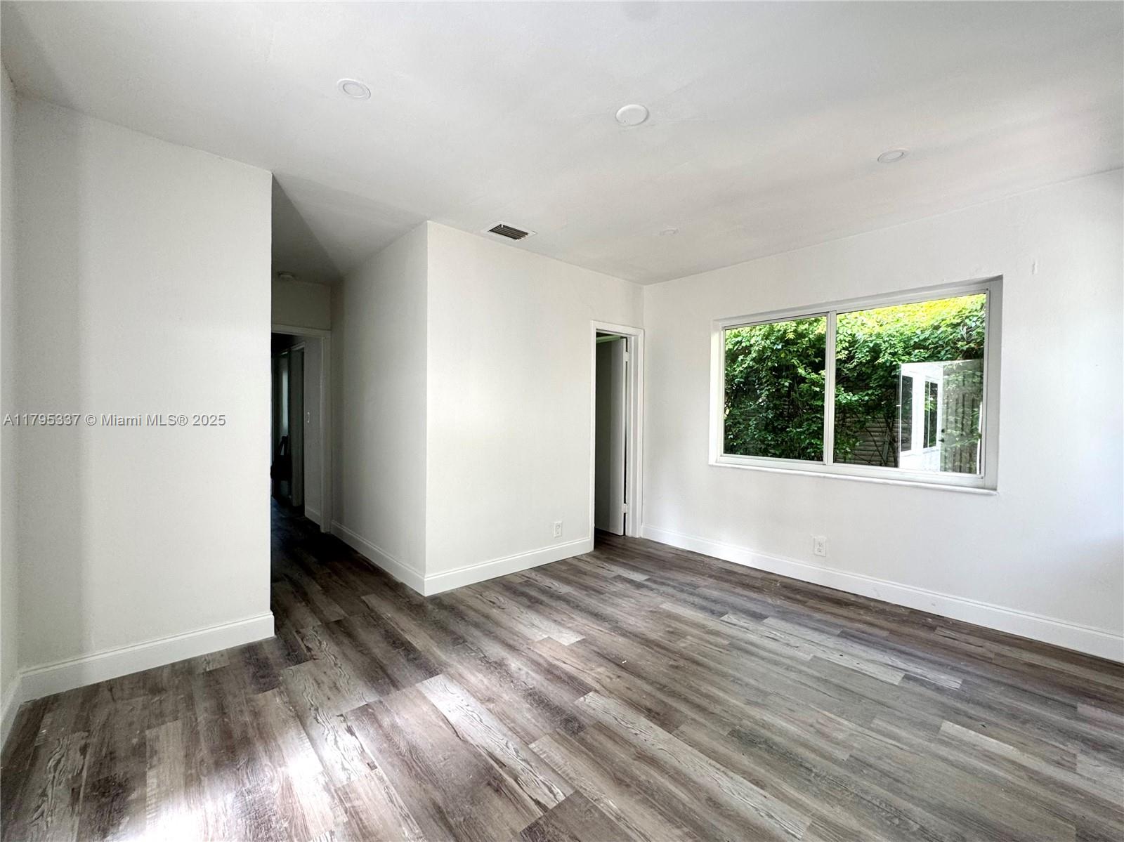 HAYNSWORTH BEACH SUB - Residential Lease