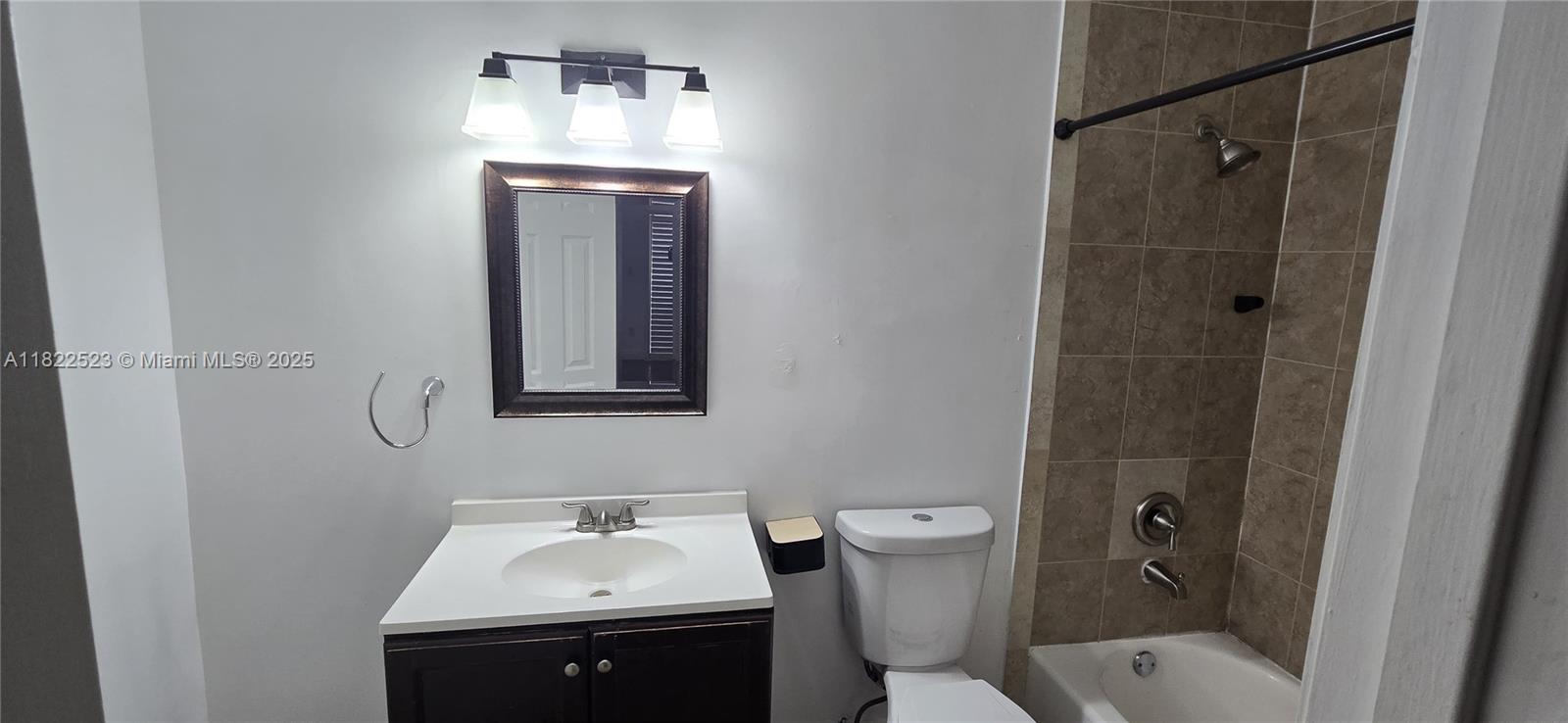 CENTRE COURT CONDO - Residential Lease