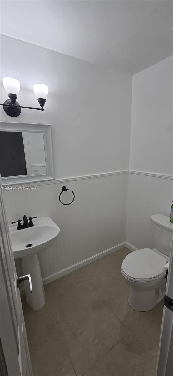 CENTRE COURT CONDO - Residential Lease