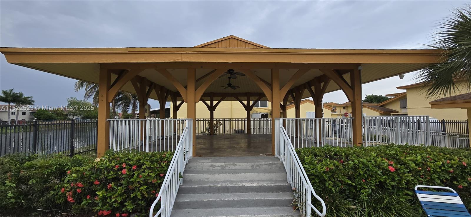 CENTRE COURT CONDO - Residential Lease