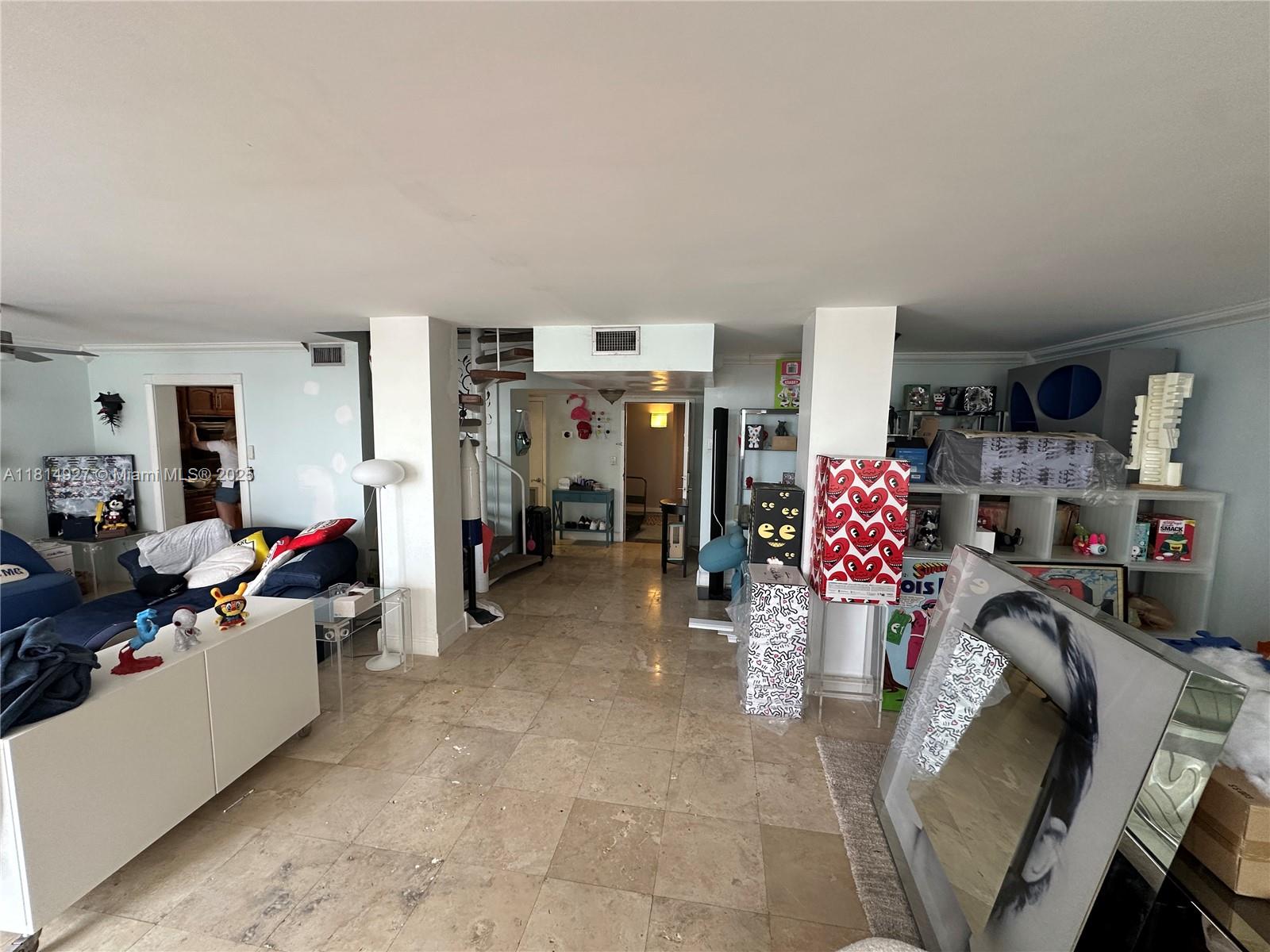CHARTER CLUB CONDO - Residential
