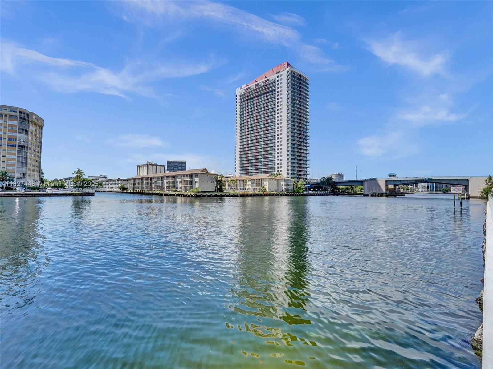 PLAZA TOWERS NORTH CONDO - Residential