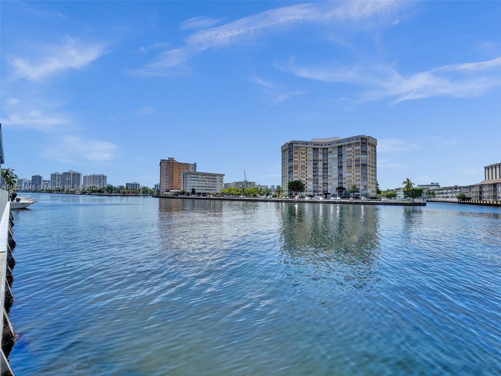 PLAZA TOWERS NORTH CONDO - Residential