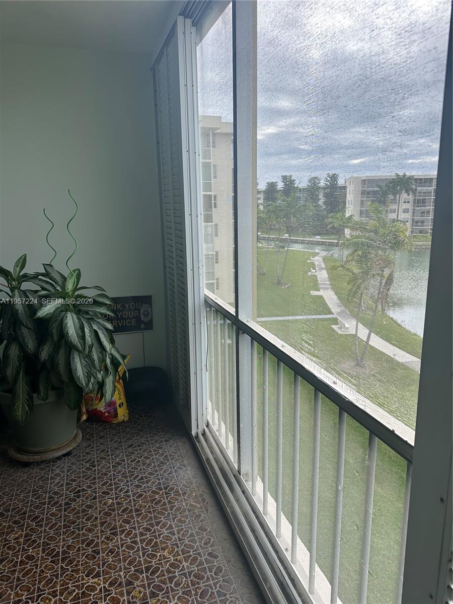 POINT EAST SEC II CONDO - Residential