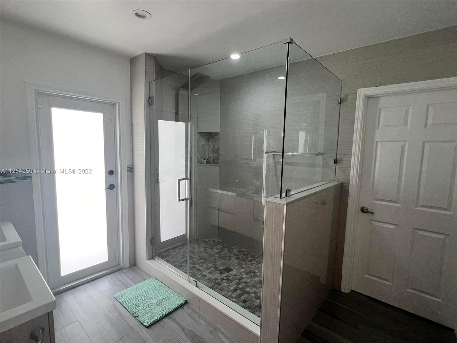 BEL AIRE SEC 8 - Residential Lease
