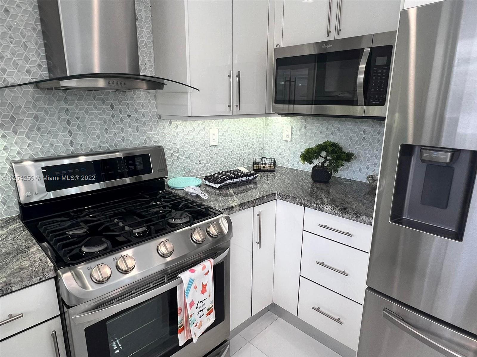 BEL AIRE SEC 8 - Residential Lease