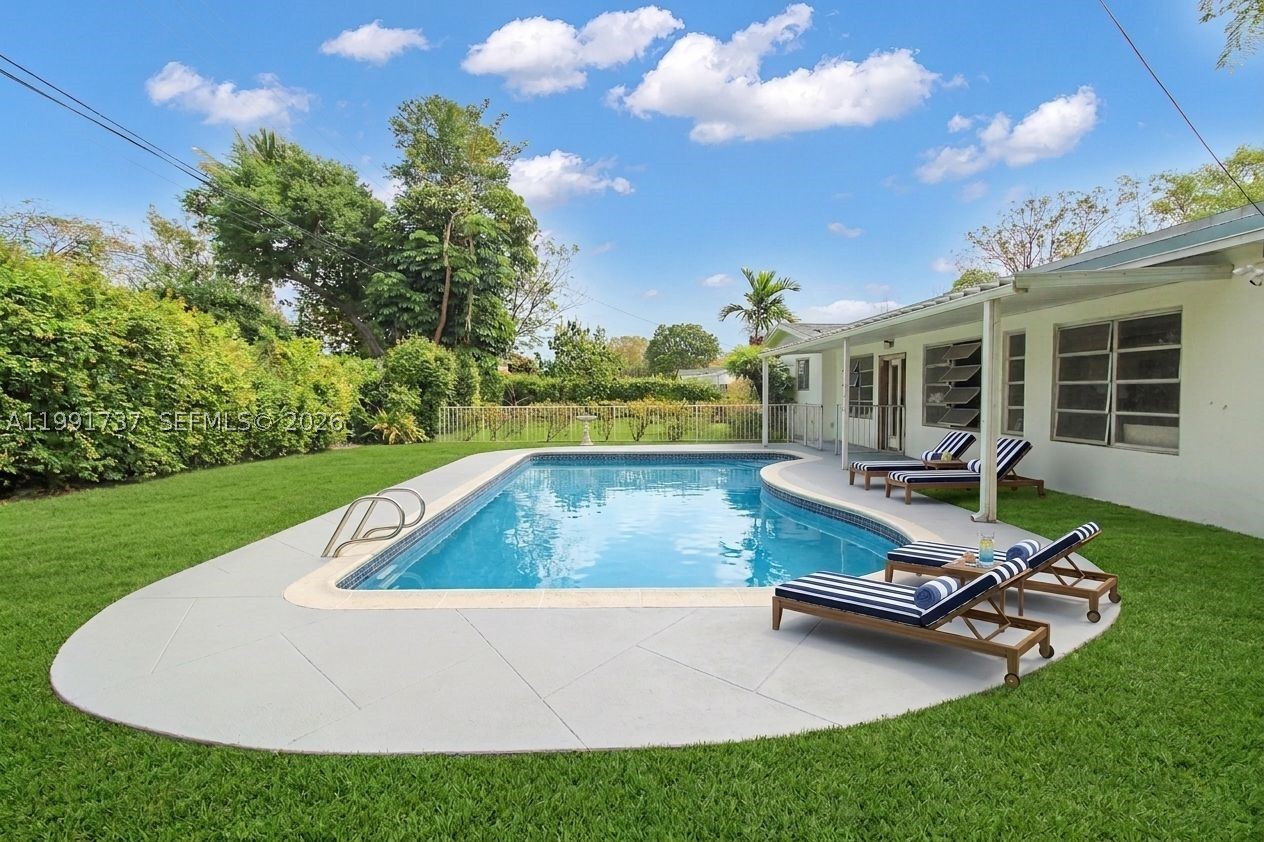 CONTINENTAL HOMES - Residential