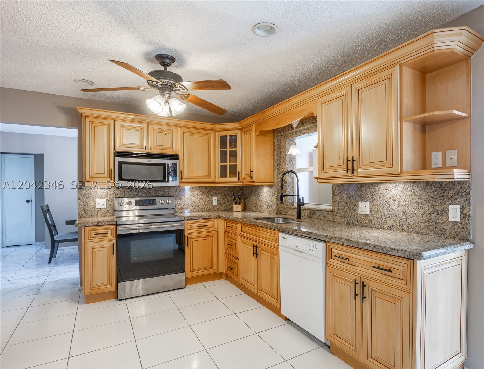 SUNRISE GOLF VILLAGE - Residential