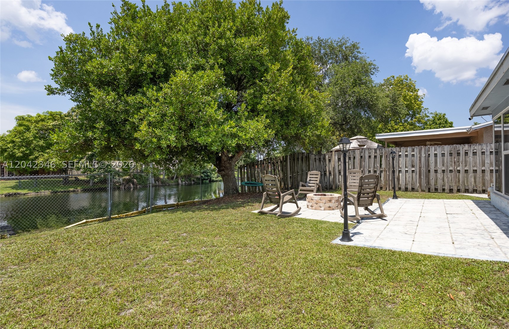 SUNRISE GOLF VILLAGE - Residential