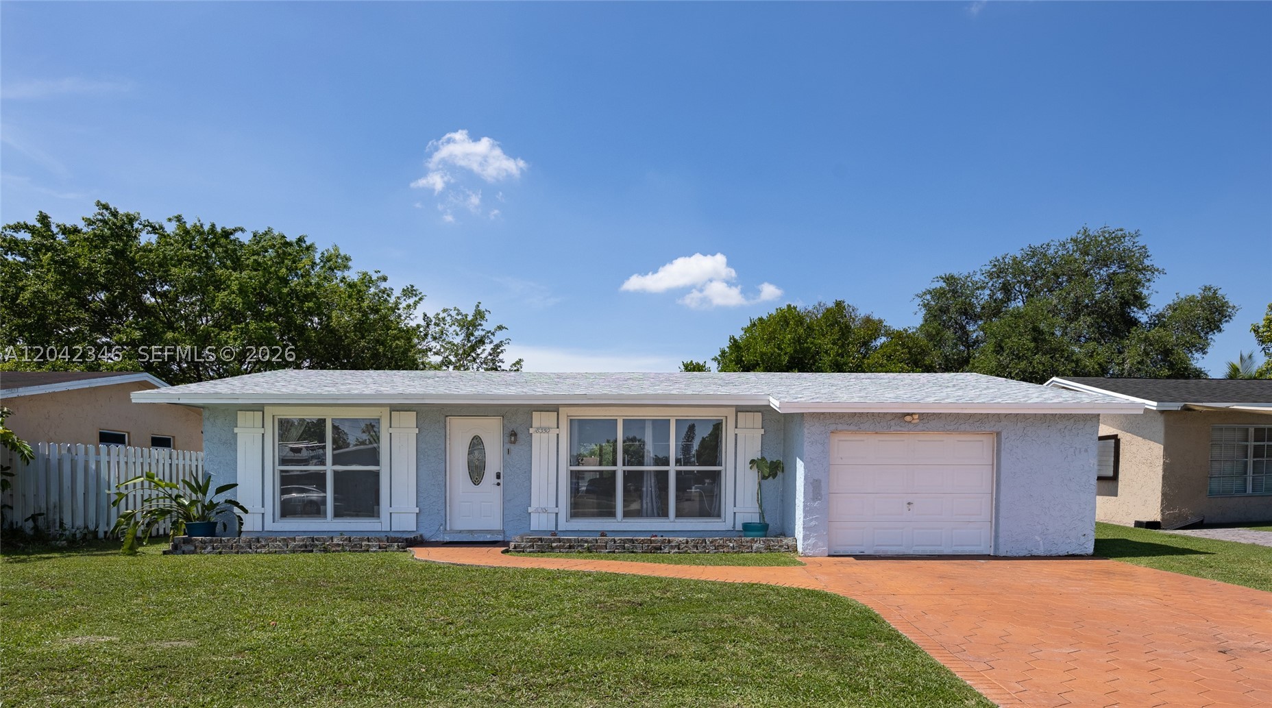 SUNRISE GOLF VILLAGE - Residential