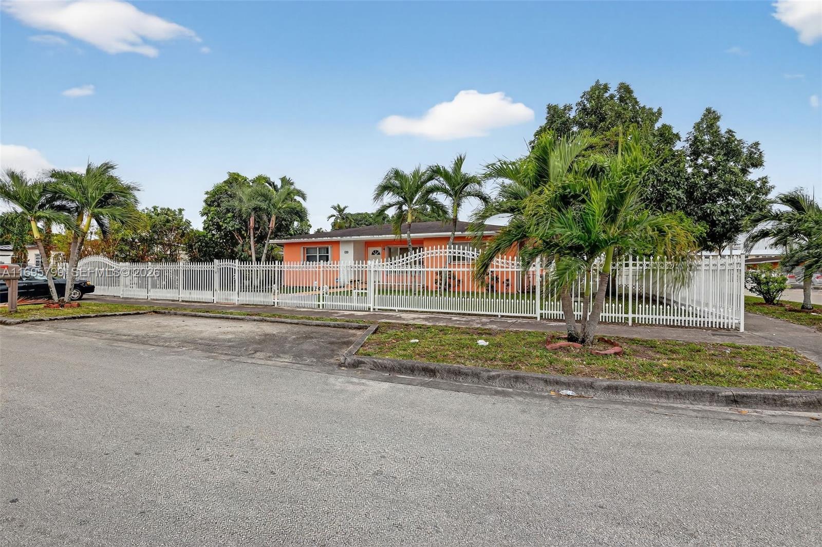 HIALEAH 13TH ADDN AMD PL - Residential