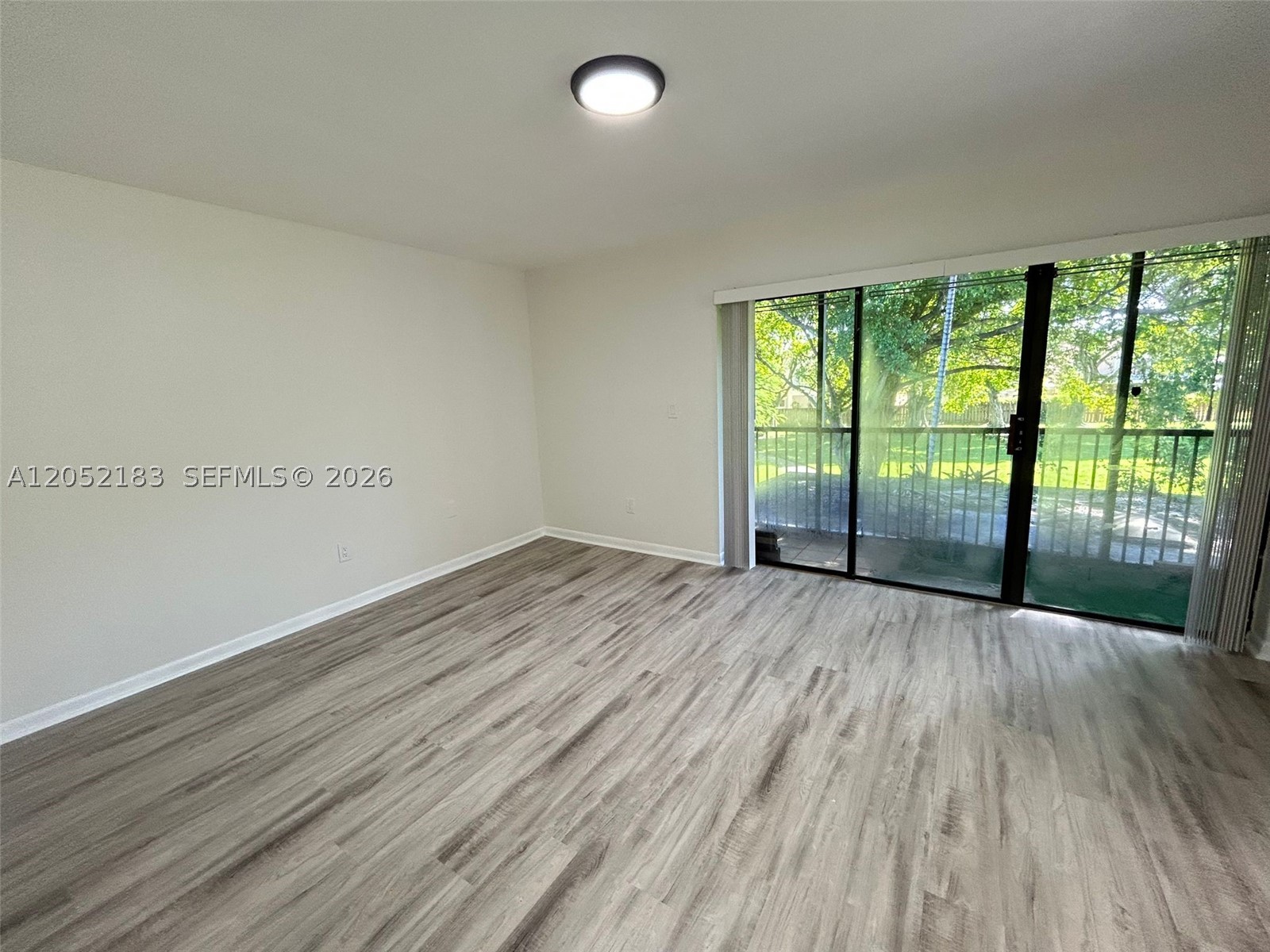 LA MAISON AT THE HAMMOCKS - Residential Lease