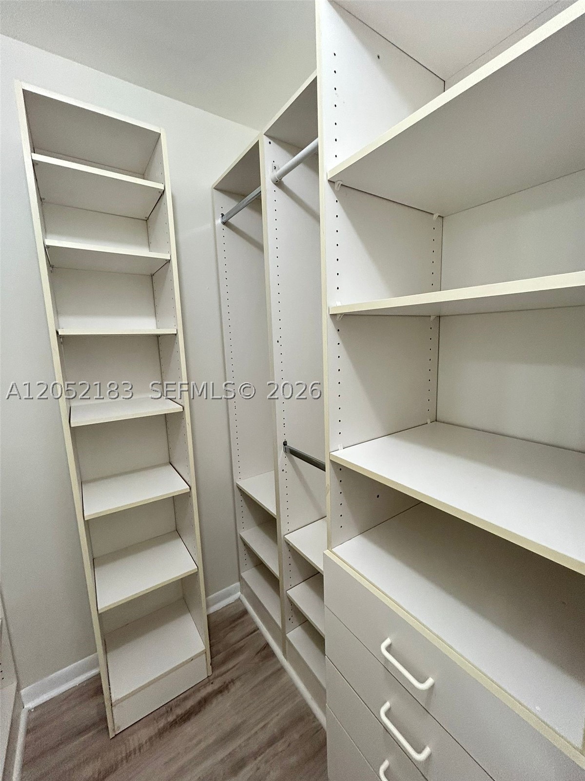 LA MAISON AT THE HAMMOCKS - Residential Lease