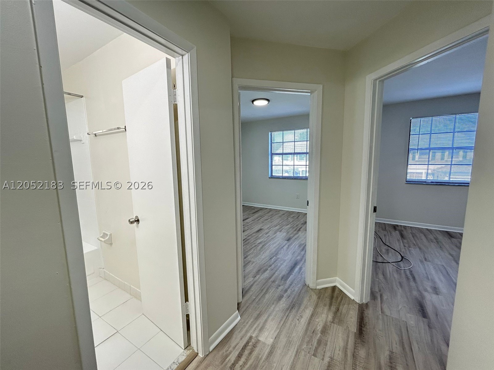 LA MAISON AT THE HAMMOCKS - Residential Lease