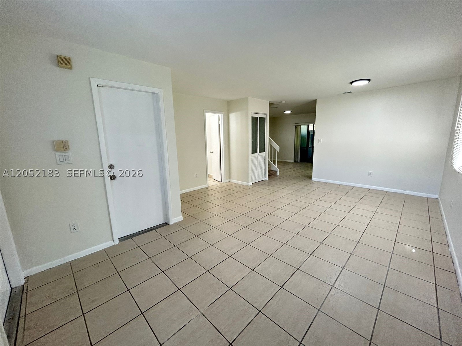 LA MAISON AT THE HAMMOCKS - Residential Lease