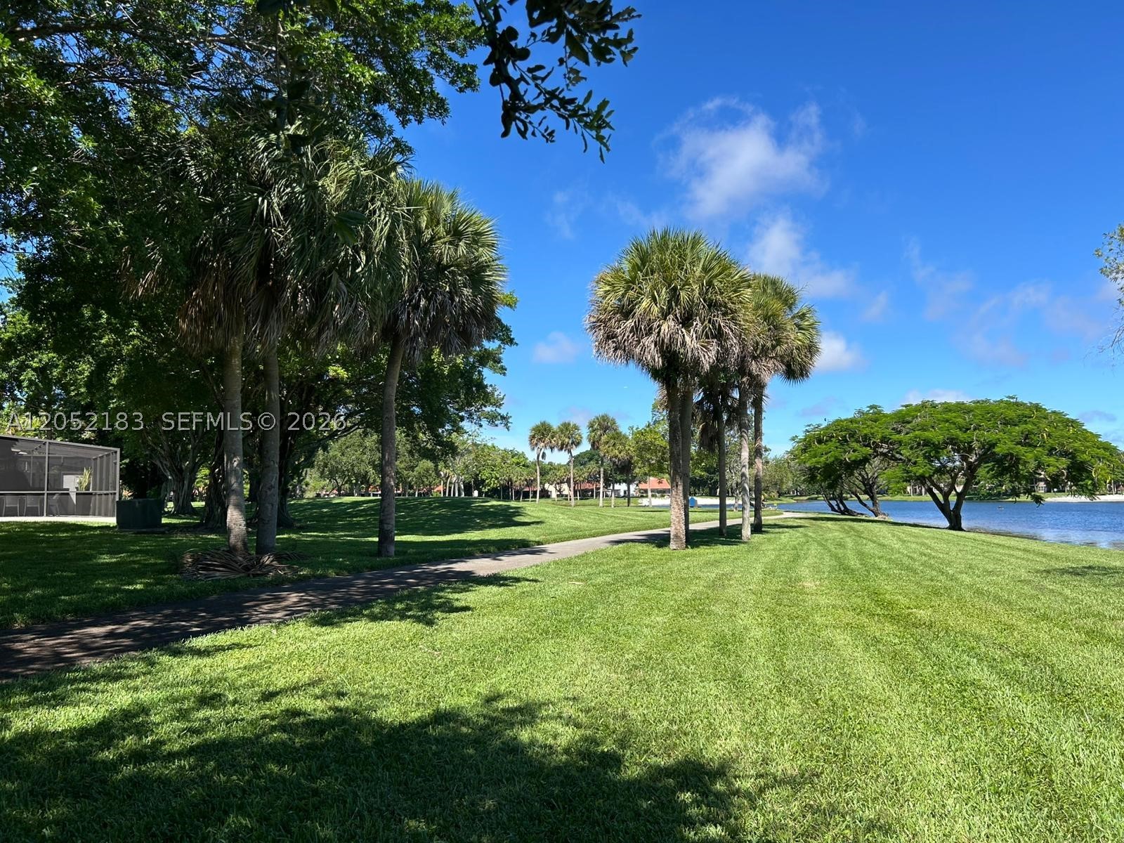 LA MAISON AT THE HAMMOCKS - Residential Lease