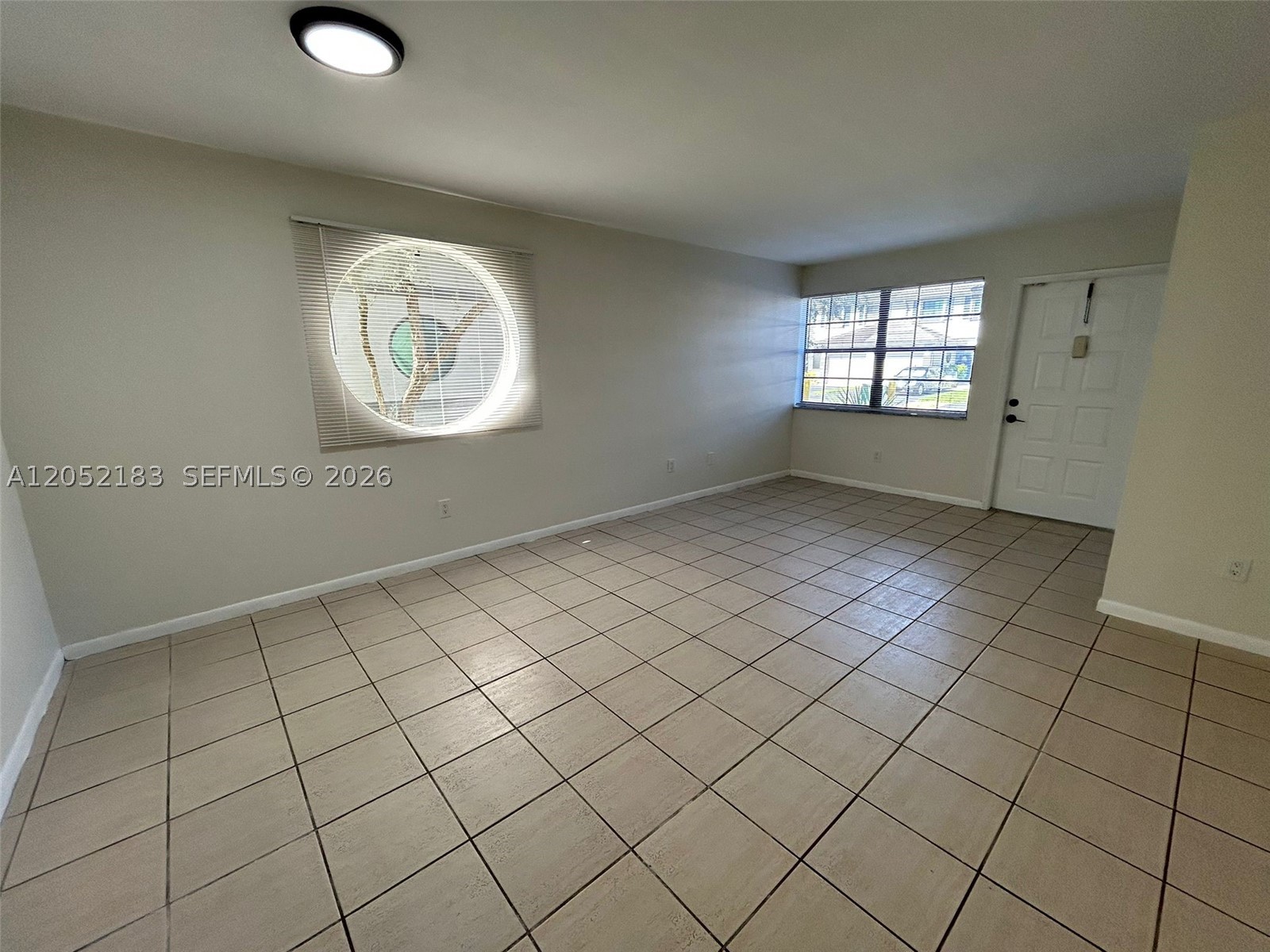 LA MAISON AT THE HAMMOCKS - Residential Lease
