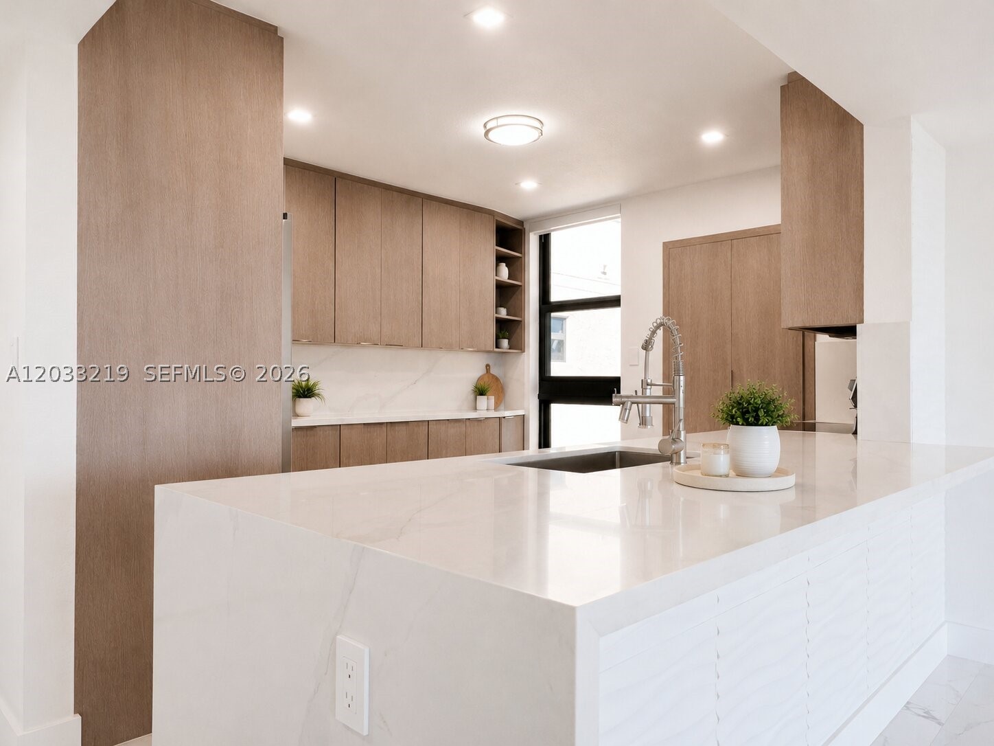 SEAWATCH CONDOMINIUM - Residential