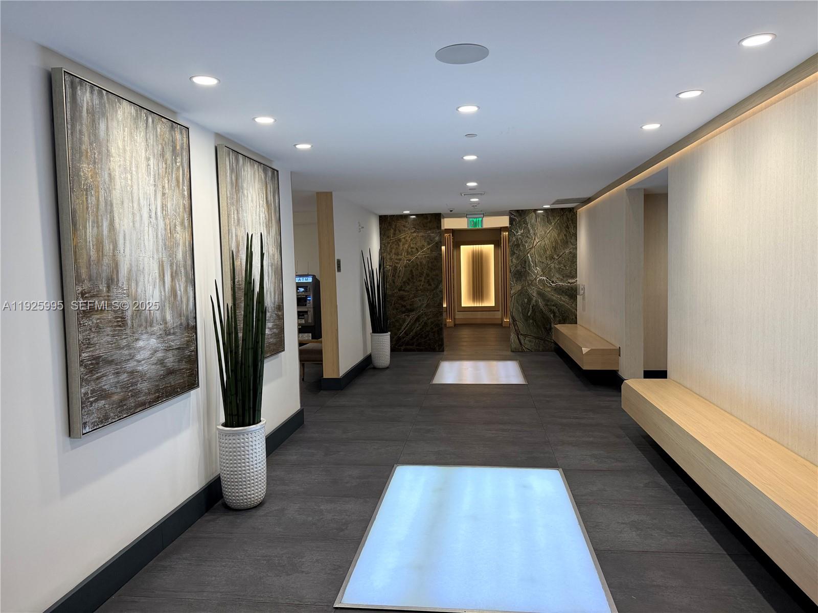 THE IVY CONDO - Residential Lease