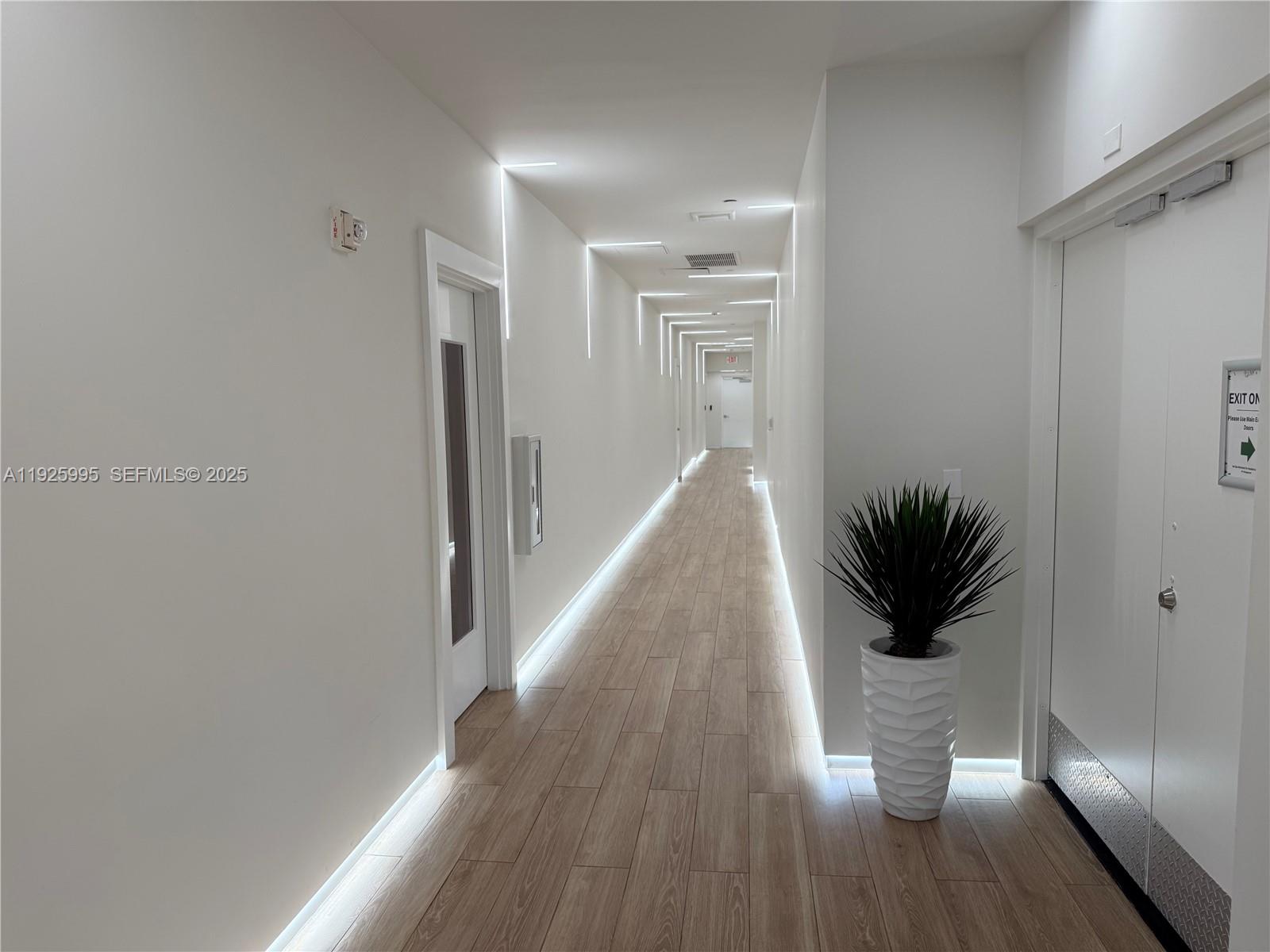 THE IVY CONDO - Residential Lease