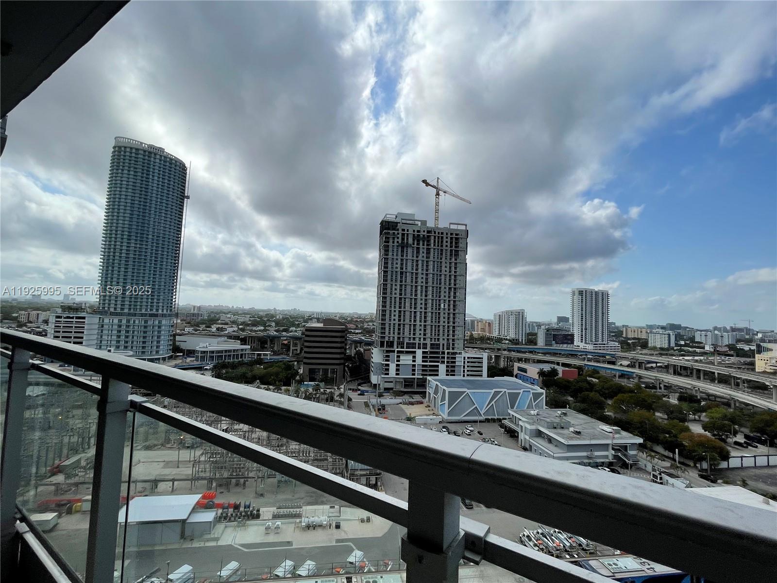 THE IVY CONDO - Residential Lease