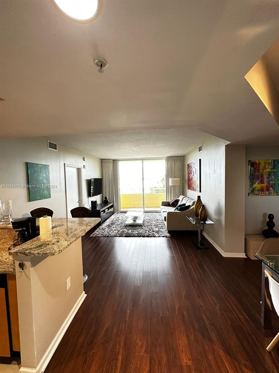 VENTURE AT AVENTURA EAST - Residential Lease