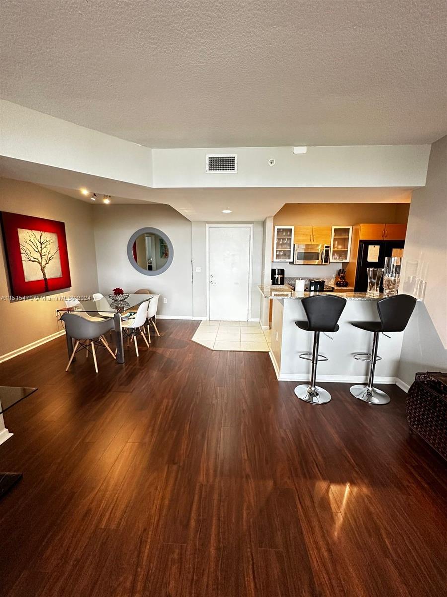 VENTURE AT AVENTURA EAST - Residential Lease