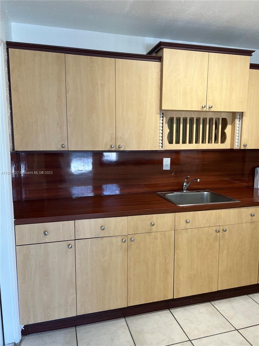OLYMPIC HEIGHTS - Residential Lease