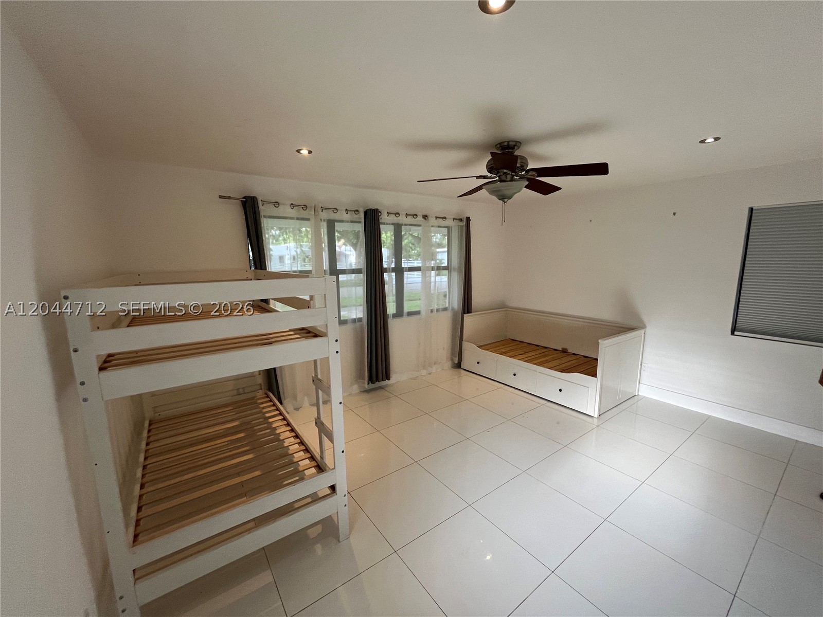 KEYSTONE POINT SEC 3 - Residential Lease