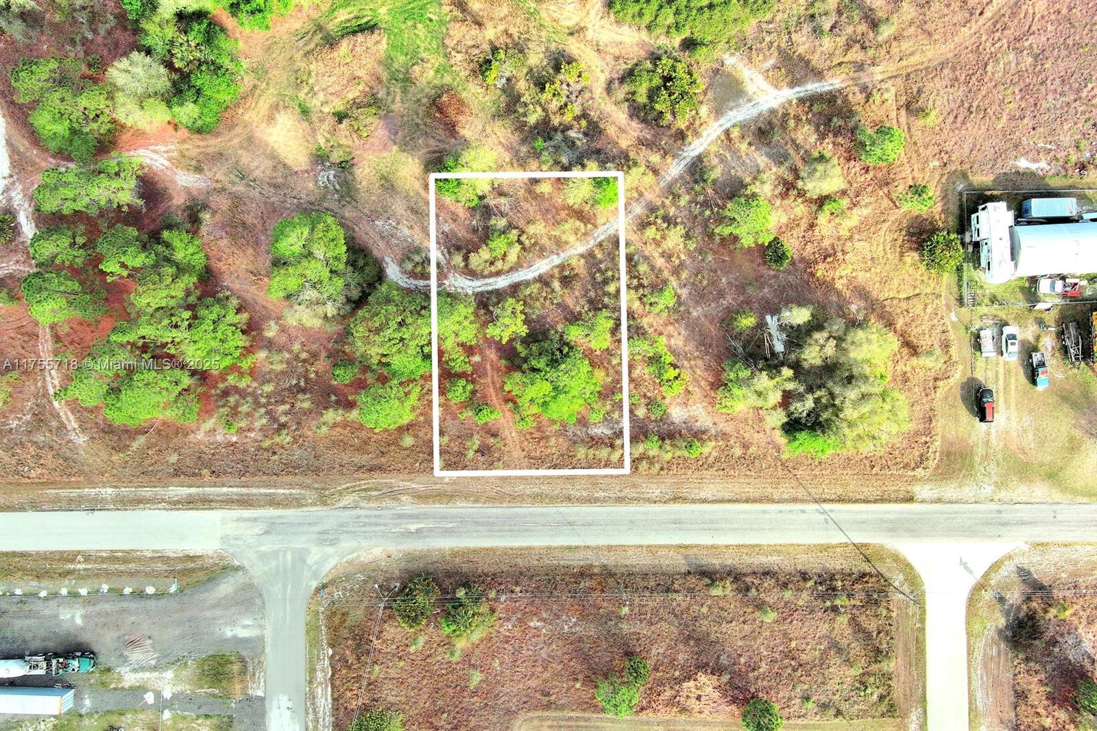 LEHIGH ACRES - Land