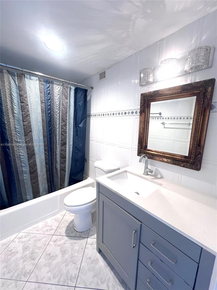 COASTAL TOWERS CONDO - Residential Lease
