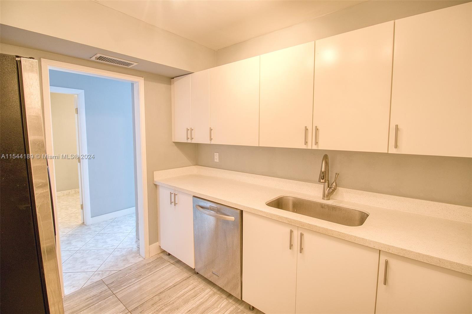 COASTAL TOWERS CONDO - Residential Lease
