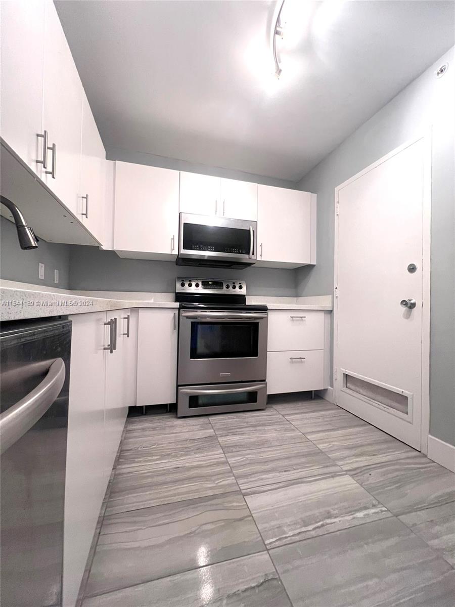 COASTAL TOWERS CONDO - Residential Lease